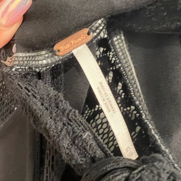 Free People Black Dress Lace Sleeves Tie Neck XS - Picture 4 of 4